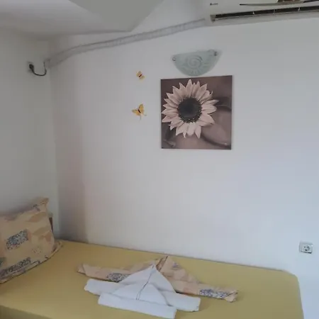 Elsi Sea Housе 3* Nesebar