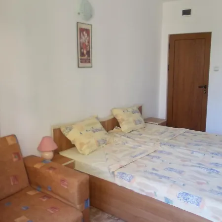 Elsi Sea Housе 3* Nesebar