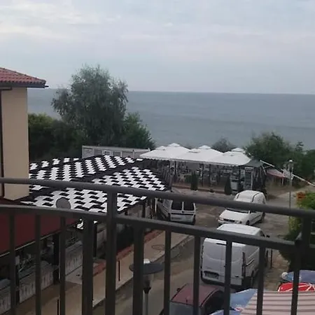 Elsi Sea Housе 3*