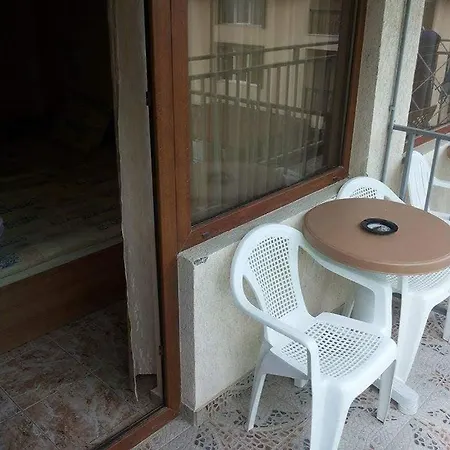 Elsi Sea Housе 3* Nesebar